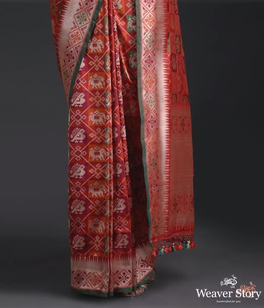 Handwoven_Banarasi_Patola_Saree_in_rangkaat._WeaverStory_04