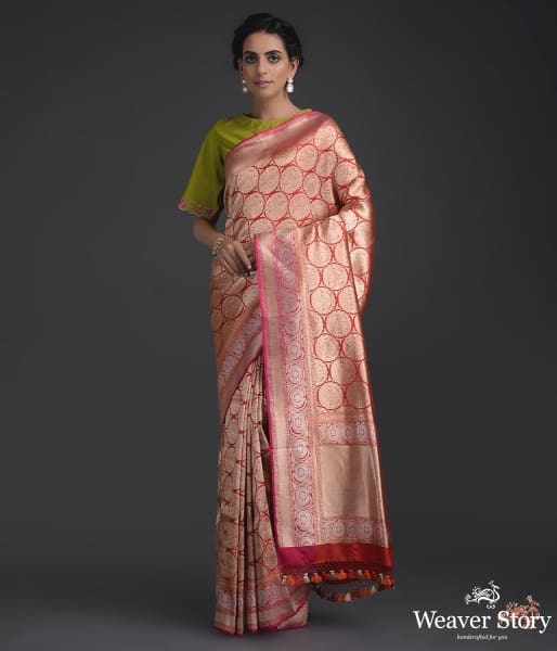 Red_kimkhab_saree_with_pink_kadhiyal_border_WeaverStory_02