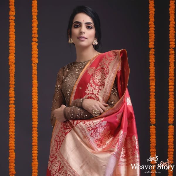 Red_banarasi_saree_with_kadhwa_border_and_boota_WeaverStory_01