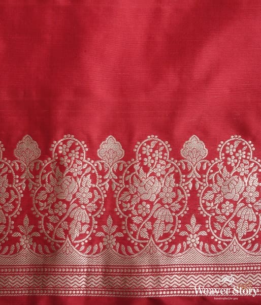 Red_banarasi_saree_with_kadhwa_border_and_boota_WeaverStory_05