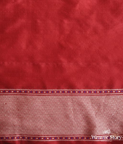 Handwoven_kadhwa_banarasi_jangla_in_red_with_animal_motifs_WeaverStory_05