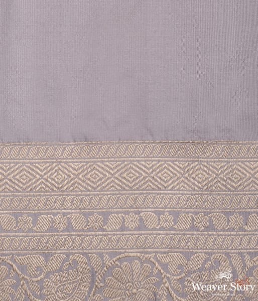 Handwoven_kadhwa_banarasi_jangla_in_grey_colour_with_floral_motifs_WeaverStory_05