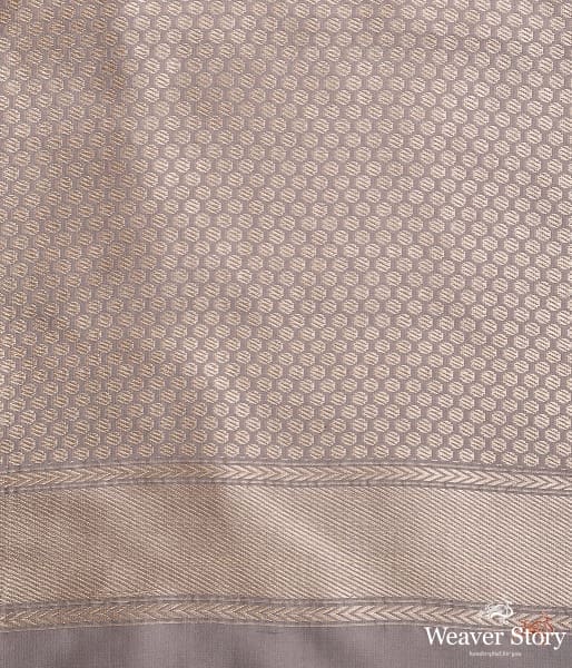 Beige_and_olive_dual_tone_kadhwa_neelambari_booti_saree_with_heavy_border_WeaverStory_05