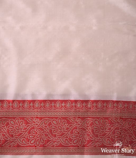 Offwhite_Dampaj_weave_saree_with_kadhiyal_borders_in_red_WeaverStory_05
