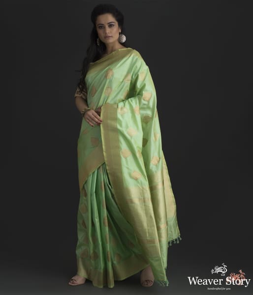 Light_Green_katan_silk_saree_with_mehraab_booti_WeaverStory_02