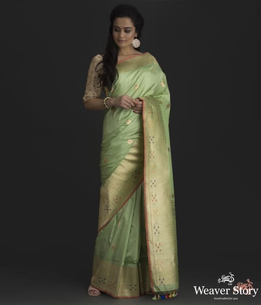 Pistachio_green_kadhwa_booti_saree_with_meenakari_WeaverStory_02