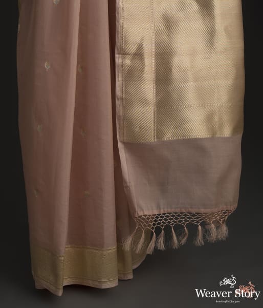 Blush_pink_cotton_silk_banarasi_saree_with_kadhwa_border_and_pallu_WeaverStory_04