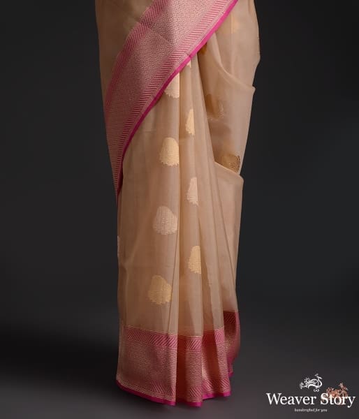 Beige_kadhwa_booti_kora_saree_with_pink_kadhiyal_border_WeaverStory_04