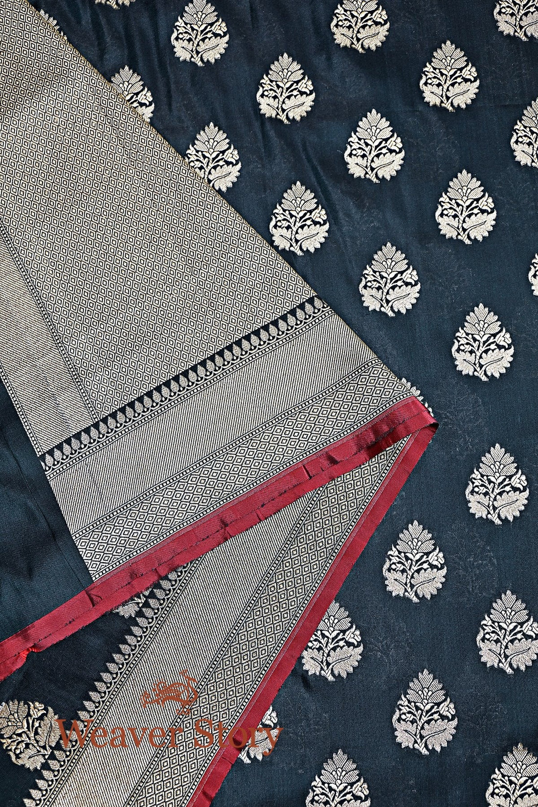 Handloom_Dark_Green_and_Black_Katan_Silk_and_Georgette_Banarasi_Dupatta_WeaverStory_02