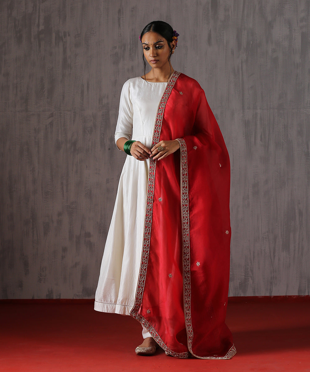 Handloom Red Pure Silk Dupatta With Zardozi Border