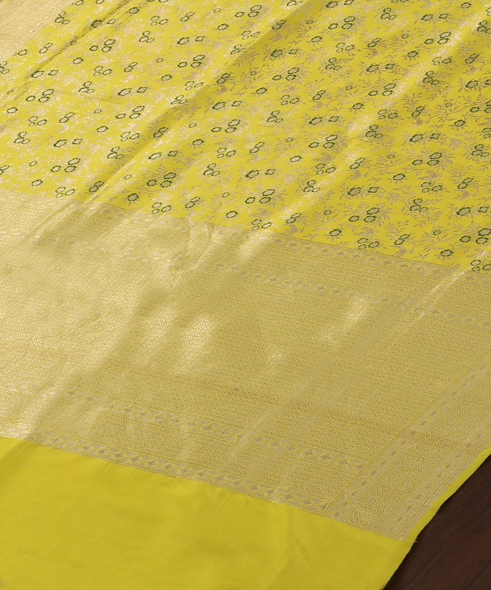 Handlom_Yellow_Pure_Katan_Silk_Banarasi_Dupatta_With_Birds_Motifs_WeaverStory_03