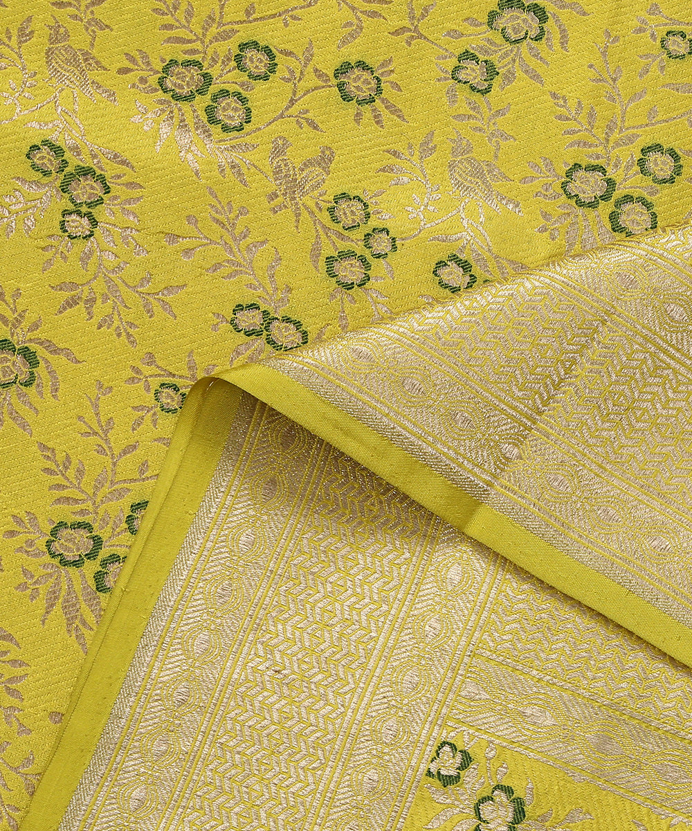 Handlom_Yellow_Pure_Katan_Silk_Banarasi_Dupatta_With_Birds_Motifs_WeaverStory_04
