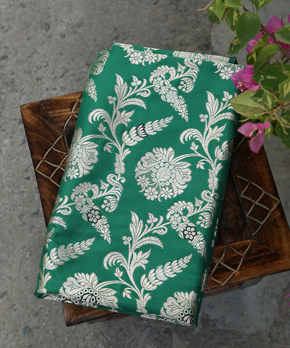 Green_Handloom_Pure_Katan_Silk_Banarasi_Dupatta_With_Meenakari_work_WeaverStory_01
