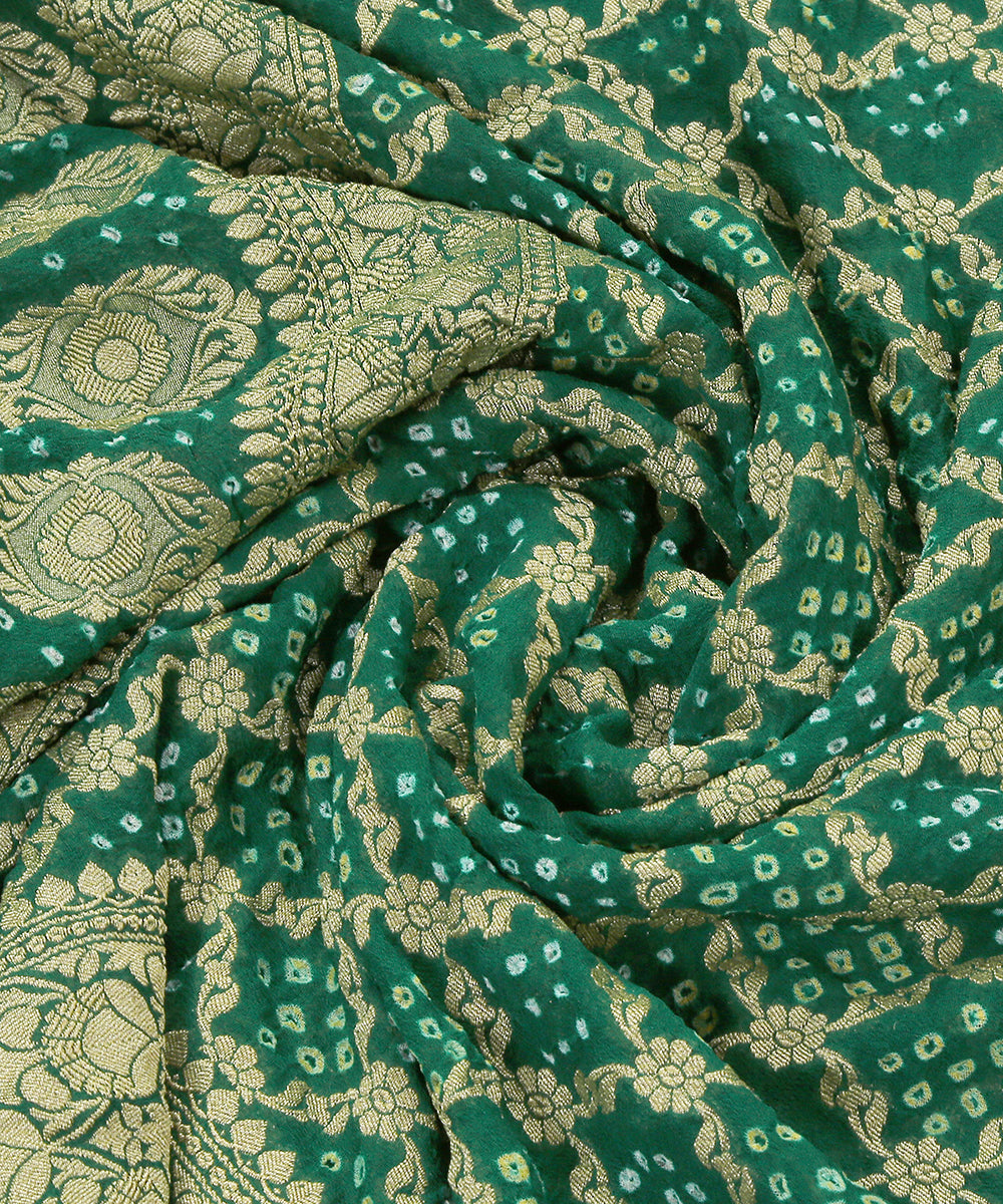 Handloom_Green_Georgette_Banarasi_Bandhej_Dupatta_With_Zari_Jaal_WeaverStory_05