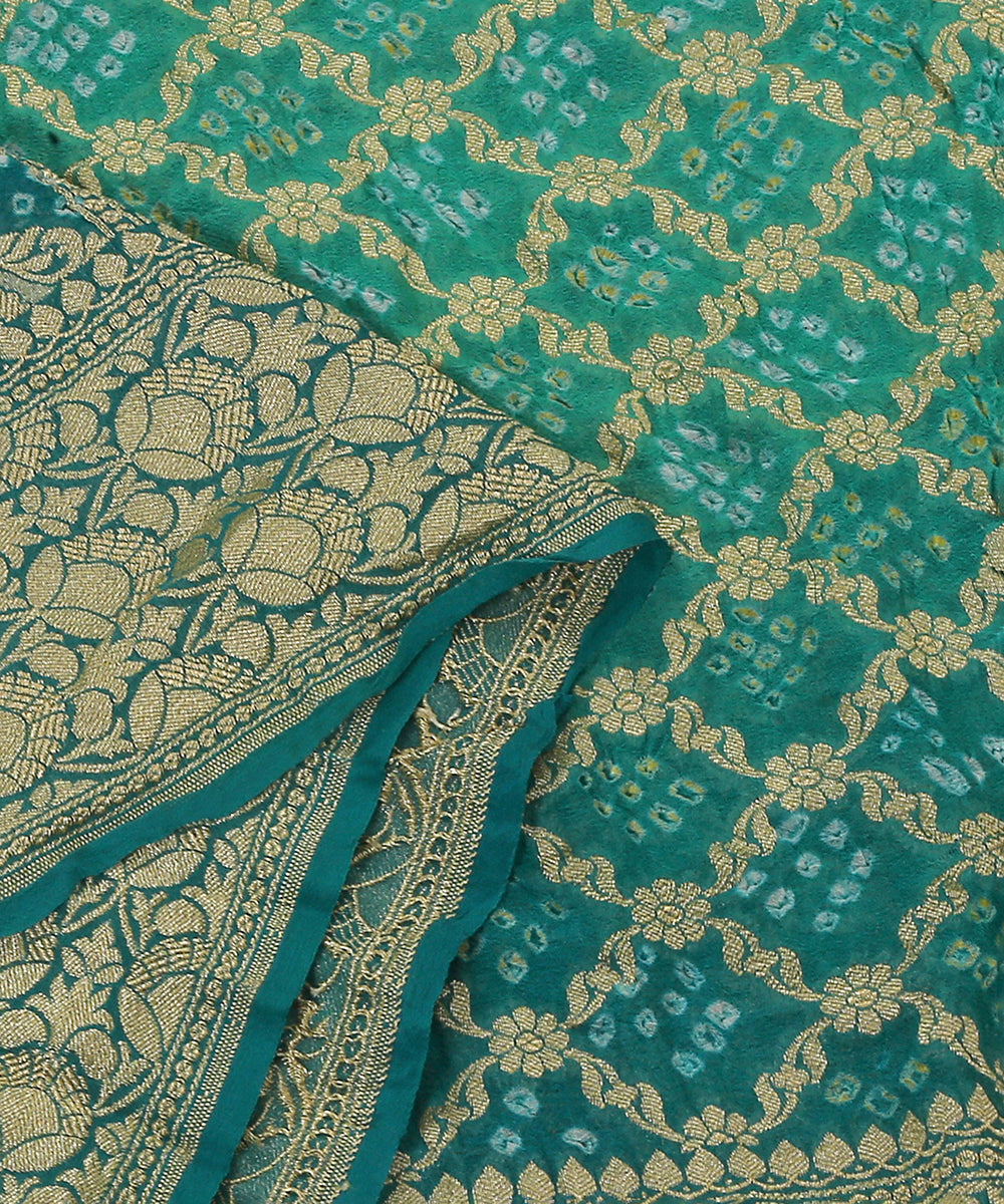 Handloom_Green_Dual_Tone_Georgette_Banarasi_Bandhej_Dupatta_WeaverStory_04