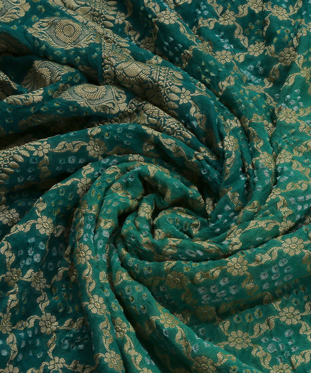 Handloom_Green_Dual_Tone_Georgette_Banarasi_Bandhej_Dupatta_WeaverStory_05