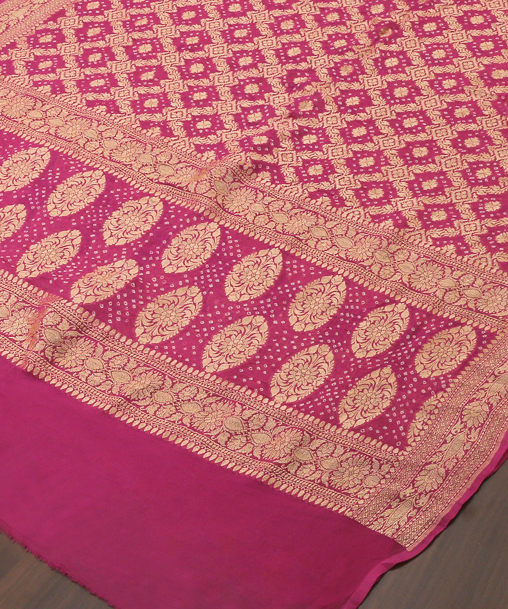 Handloom_Pink_Georgette_Banarasi_Bandhej_Dupatta_With_Zari_Jaal_WeaverStory_03