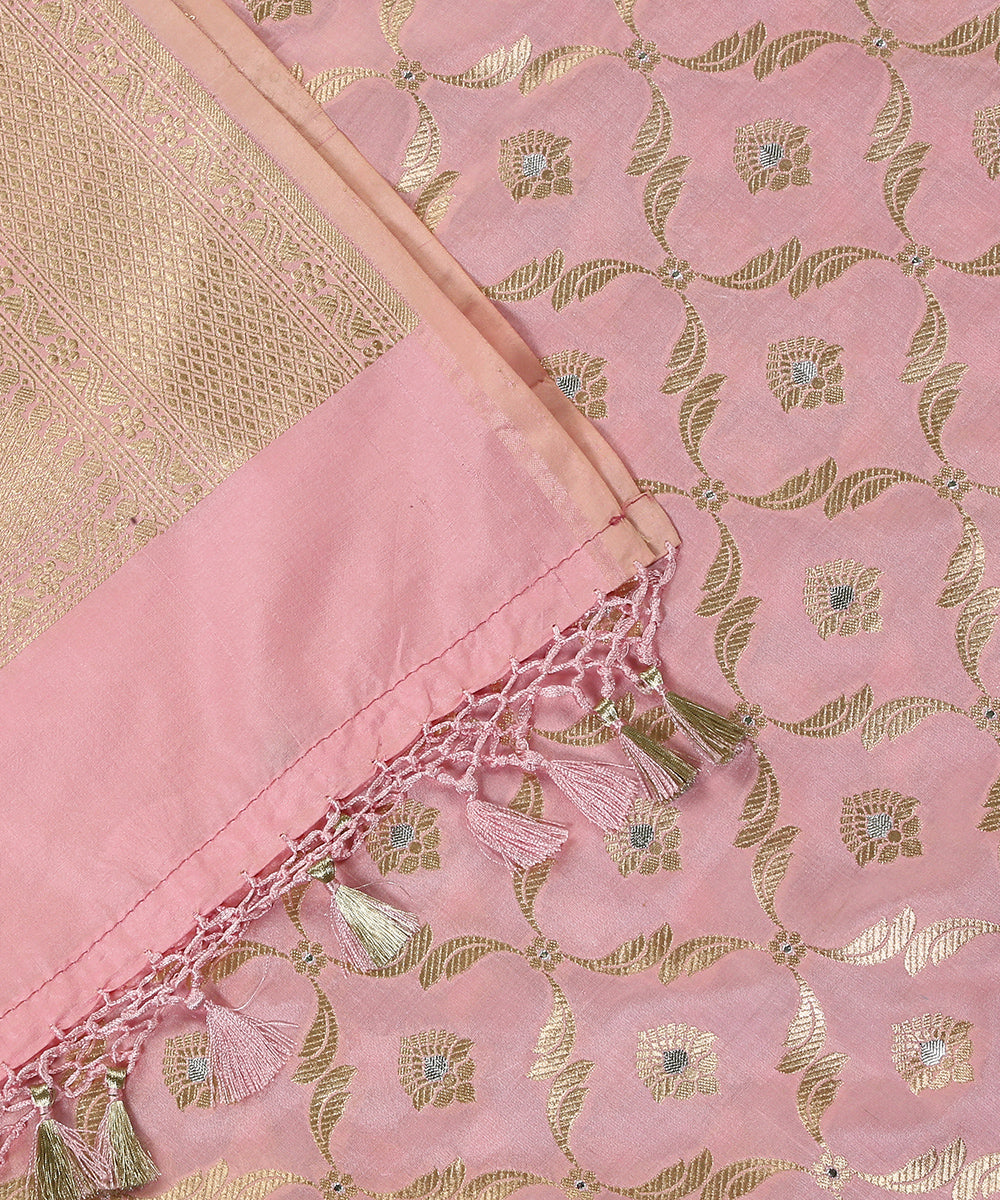 Handloom_Light_Pink_Pure_Katan_Silk_Banarasi_Dupatta_With_Cutwork_Silver_Meenakari_WeaverStory_04