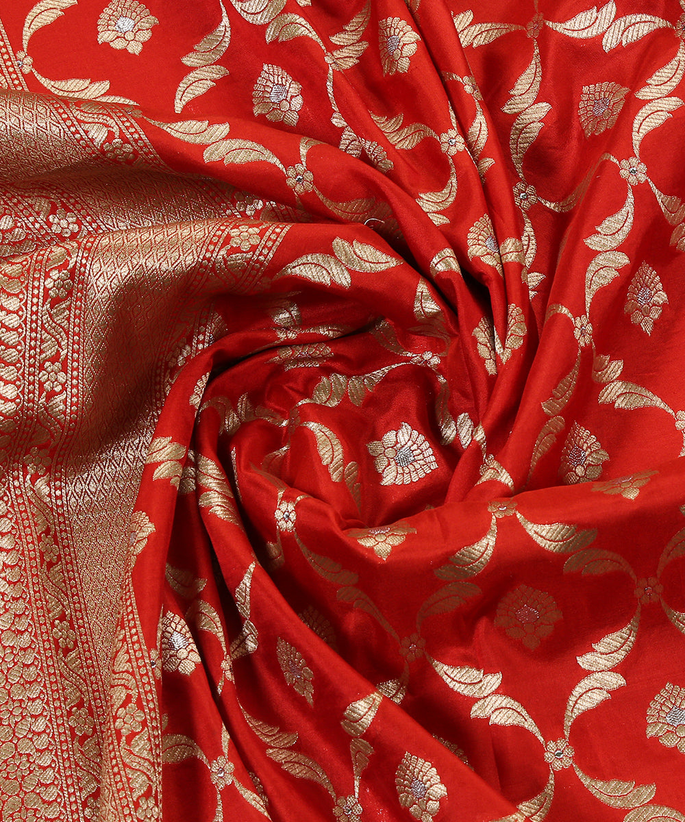 Red_Handloom_Pure_Katan_Silk_Meenakari_Banarasi_Dupatta_With_Cutwork_Jaal_WeaverStory_05