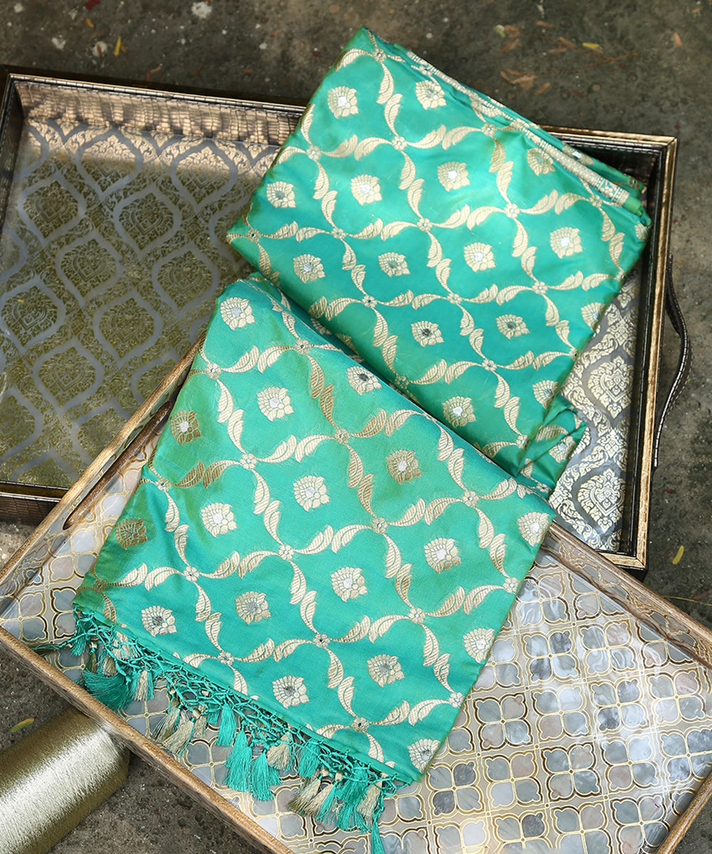 Handloom_Aqua_Blue_Pure_Katan_Silk_Cutwork_Banarasi_Dupatta_With_Silver_Meenakari_WeaverStory_01