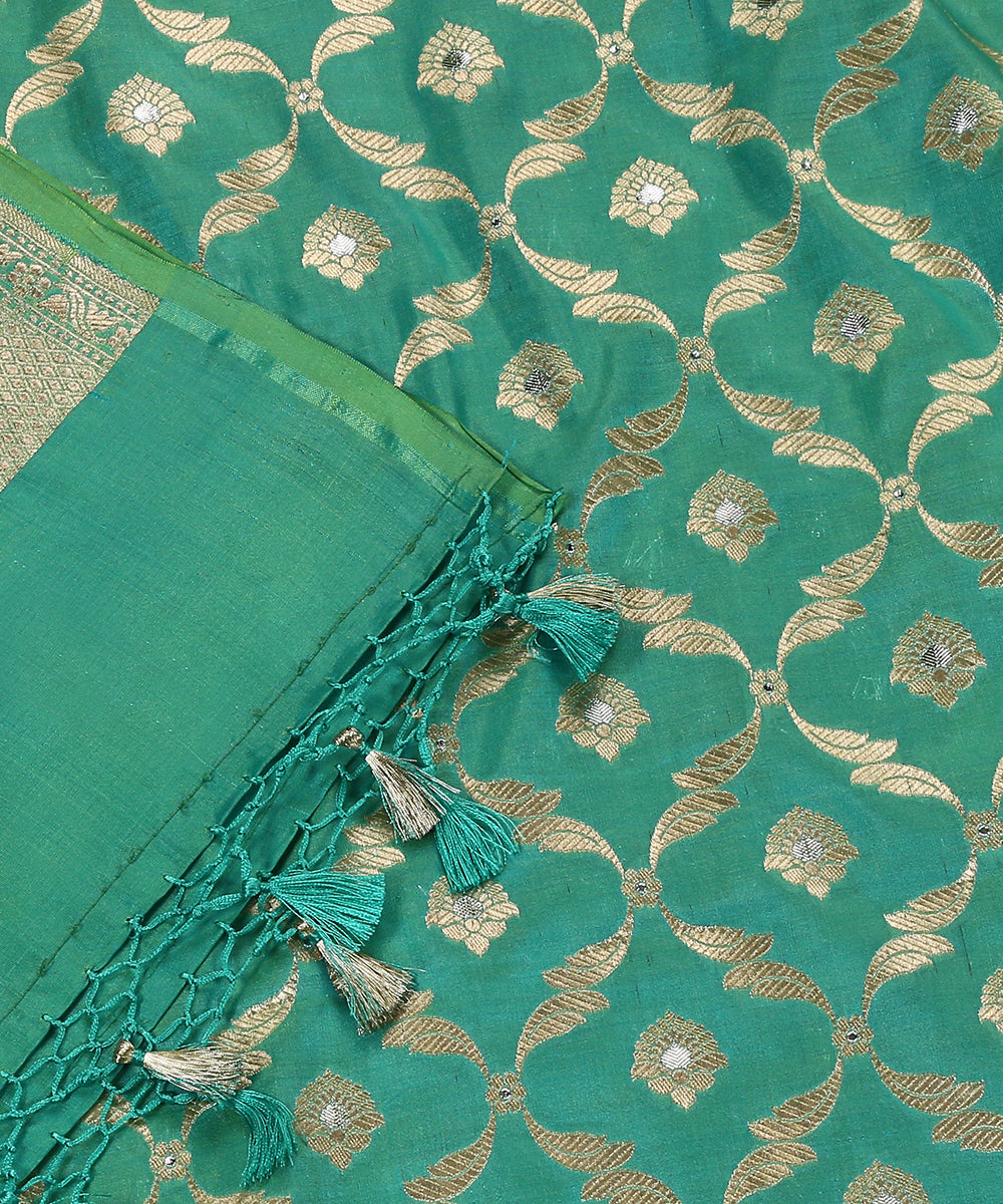 Handloom_Aqua_Blue_Pure_Katan_Silk_Cutwork_Banarasi_Dupatta_With_Silver_Meenakari_WeaverStory_04