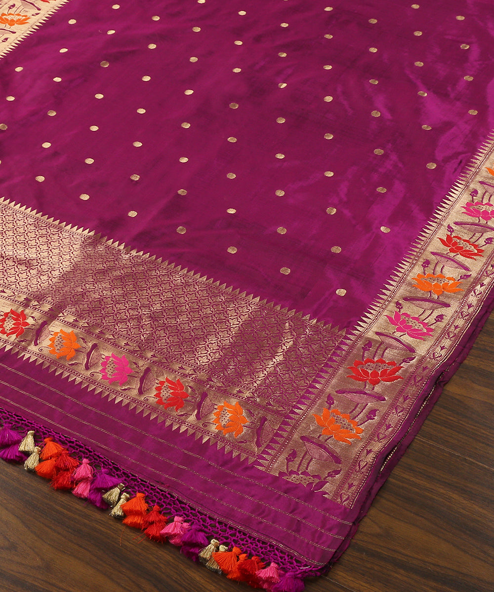 Handloom_Purple_Kadhwa_Booti_Pure_Katan_Silk_Banarasi_Dupatta_With_Paithani_Border_WeaverStory_03