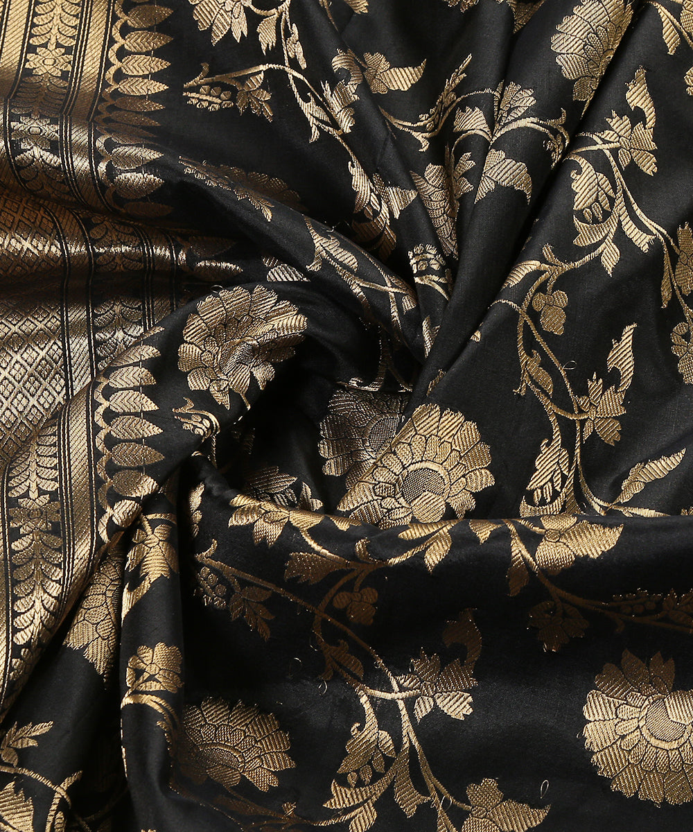 Black_Handloom_Pure_Katan_Silk_Kadhwa_Jangla_Banarasi_Dupatta_WeaverStory_05