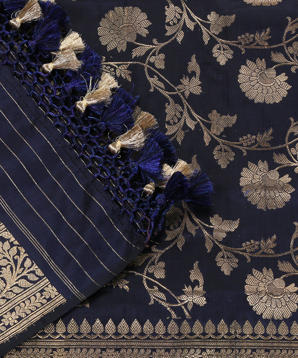 Handloom_Blue_Pure_Katan_Silk_Banarasi_Dupatta_With_Kadhwa_Jaal_WeaverStory_04