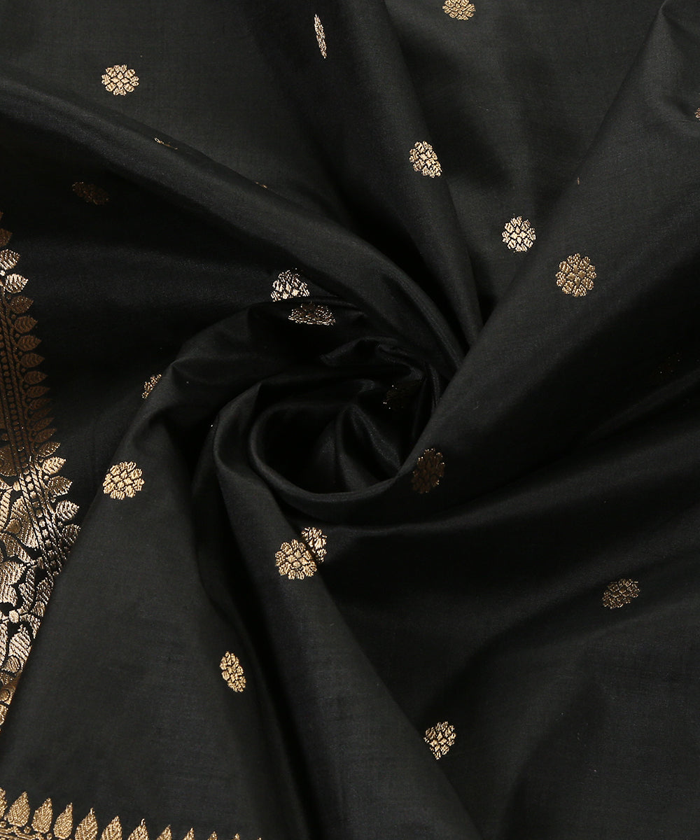 Black_Handloom_Pure_Katan_Silk_Banarasi_Dupatta_With_Kadhwa_Booti_WeaverStory_05