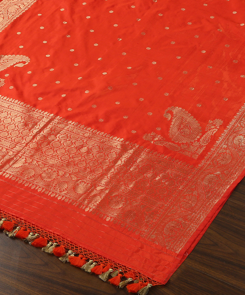 Orange_Handloom_Pure_Katan_Silk_Banarasi_Dupatta_With_Kadhwa_Booti_WeaverStory_03