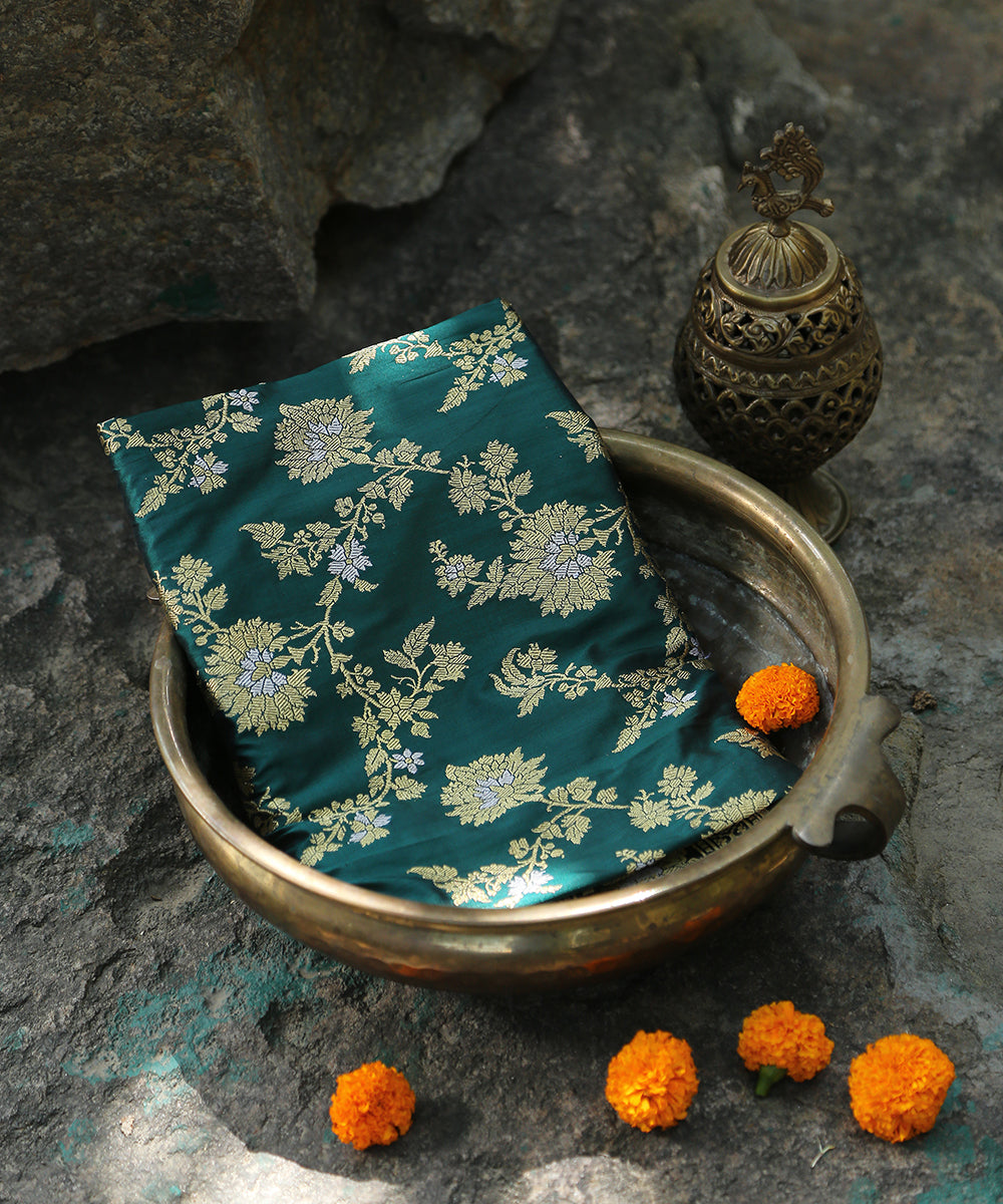 Teal_Green_Handloom_Pure_Katan_Silk_Banarasi_Dupatta_With_Sona_Rupa_Jaal_WeaverStory_01