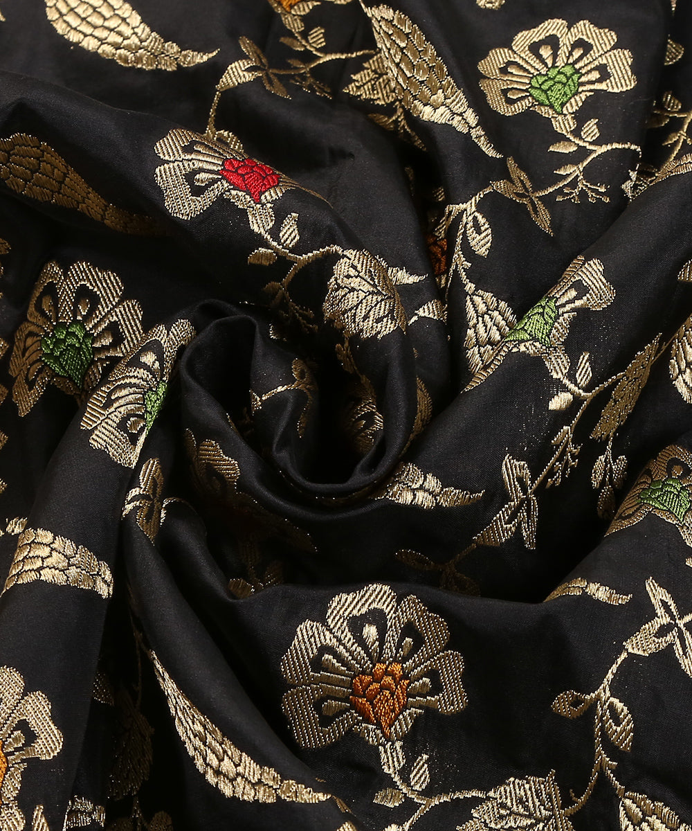 Black_Handloom_Sona_Rupa_Kadhwa_Banarasi_Dupatta_With_Meenakari_WeaverStory_05