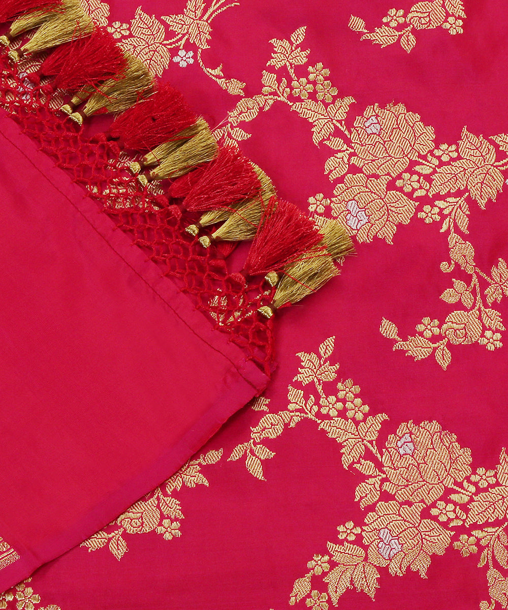 Handloom_Hot_Pink_Sona_Rupa_Pure_Katan_Silk_Banarasi_Dupatta_With_Kadhwa_Weave_WeaverStory_04