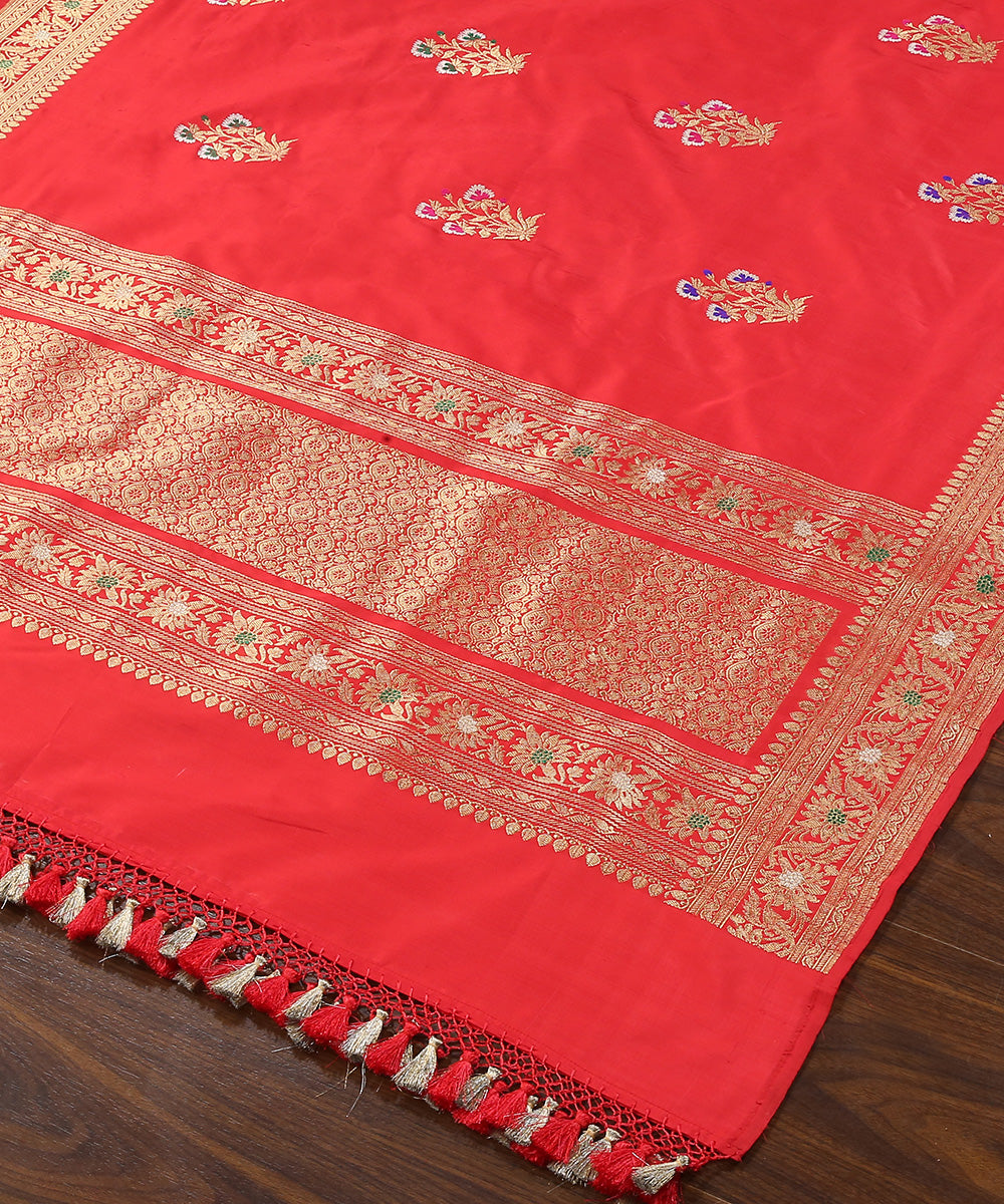 Handloom_Pink_And_Red_Dual_Tone_Kadhwa_Mughal_Boota_Banarasi_Dupatta_WeaverStory_03