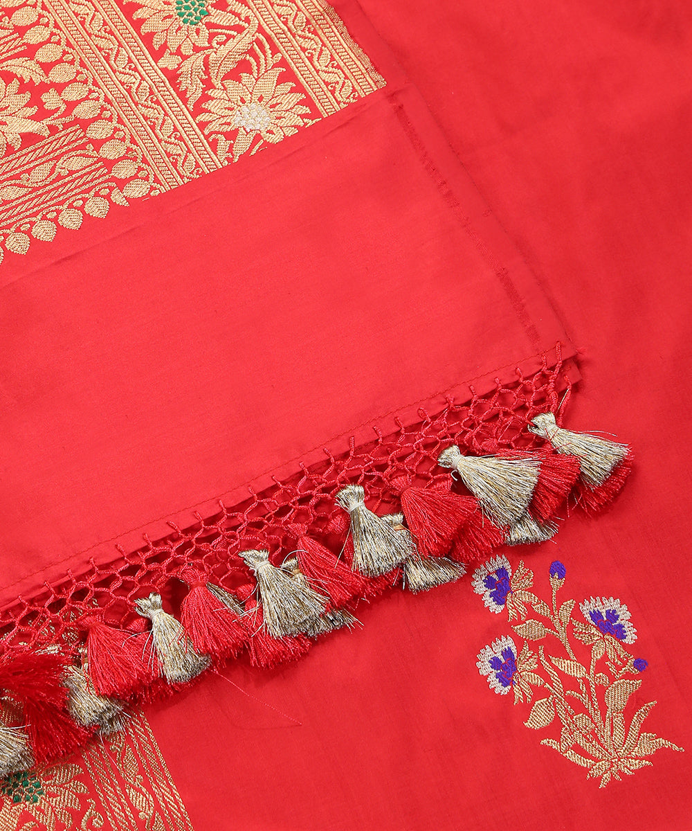 Handloom_Pink_And_Red_Dual_Tone_Kadhwa_Mughal_Boota_Banarasi_Dupatta_WeaverStory_04
