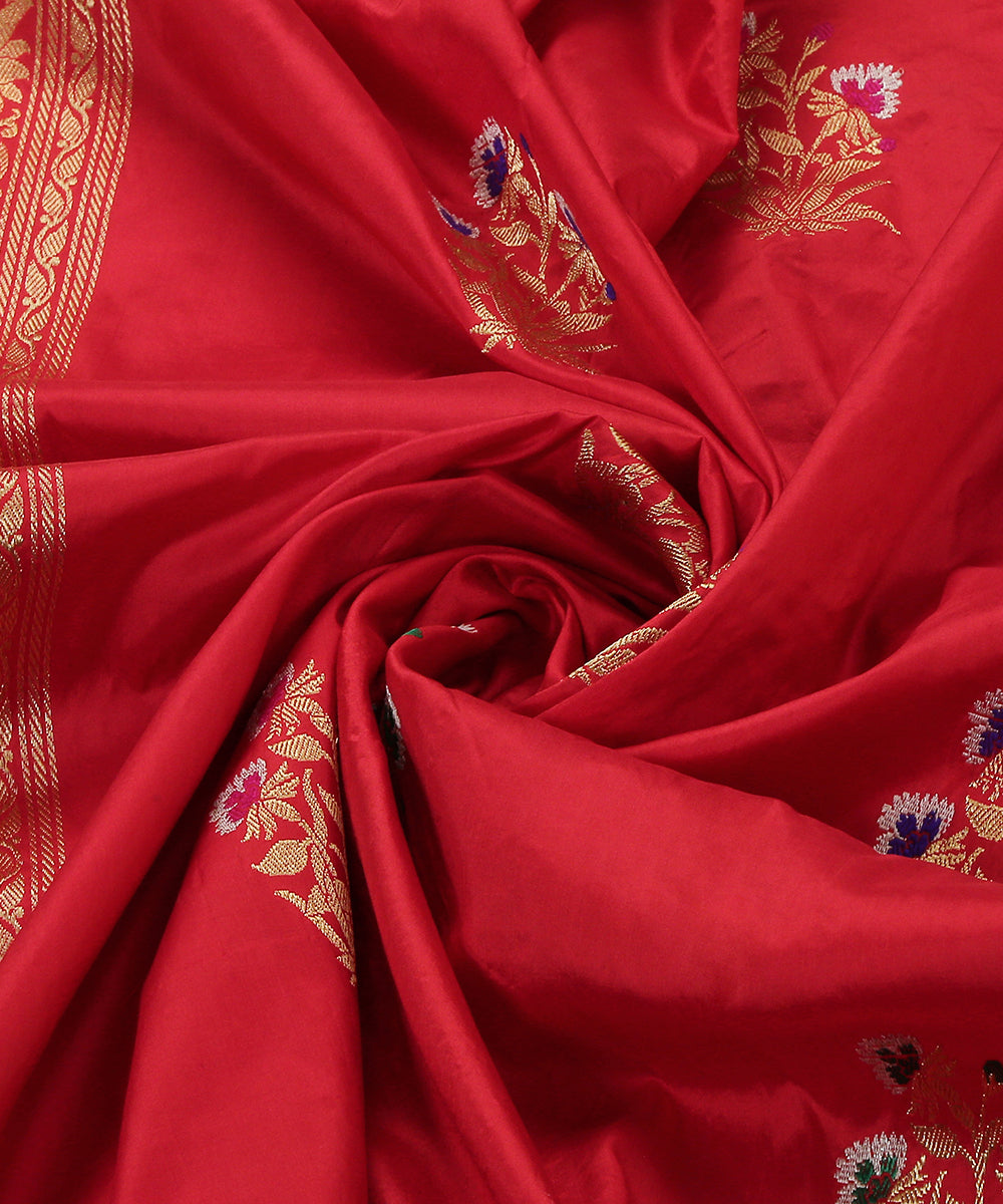 Handloom_Pink_And_Red_Dual_Tone_Pure_Katan_Silk_Banarasi_Dupatta_With_Kadhwa_Mughal_Boota_WeaverStory_05