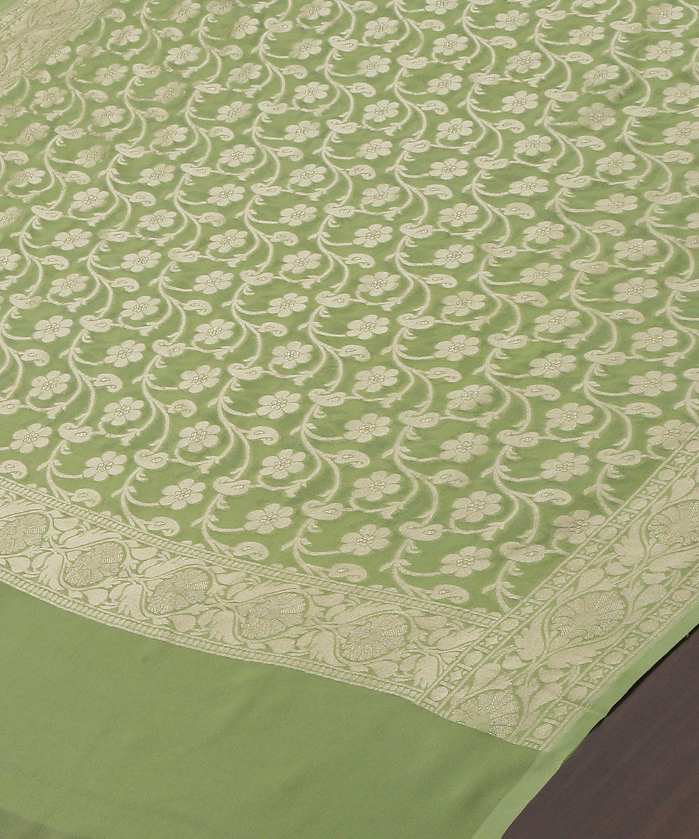 Pista_Green_Handloom_Georgette_Banarasi_Dupatta_With_Cutwork_Jaal_WeaverStory_03