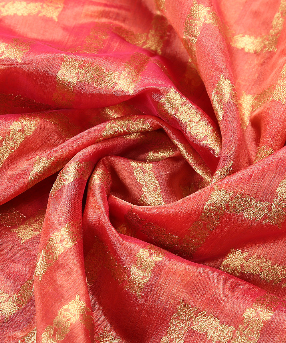 Pink_Dual_Tone_Handloom_Pure_Chanderi_Silk_Dupatta_With_All_Over_Zari_Jaal_WeaverStory_05