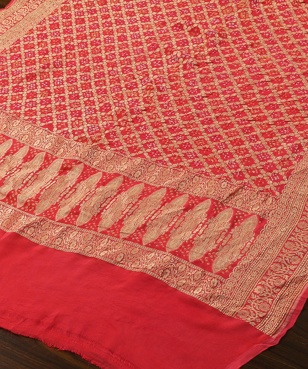Handloom_Coral_Pink_Georgette_Banarasi_Bandhej_Dupatta_WeaverStory_03