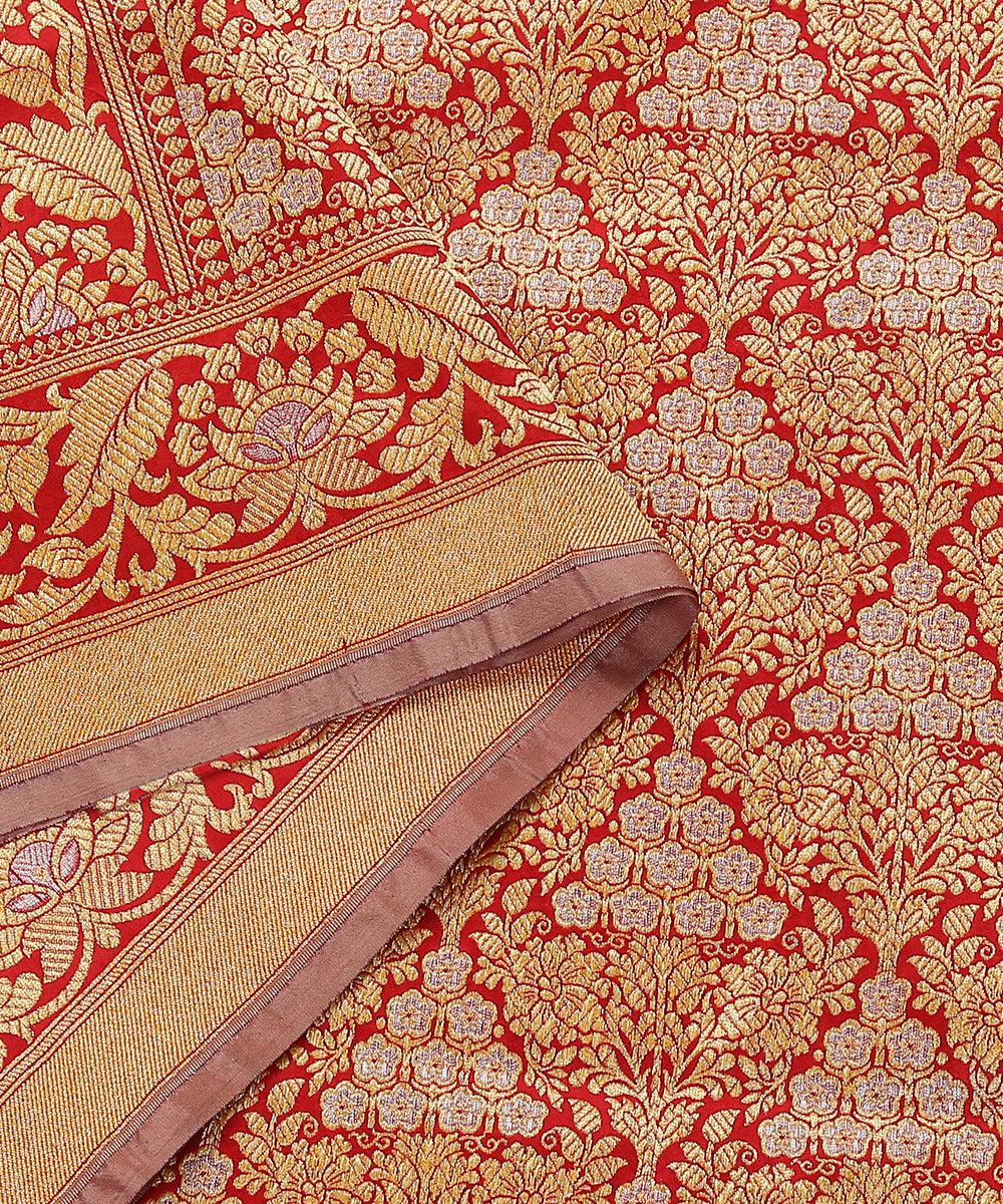 Handloom_Red_Brocade_Pure_Katan_Silk_Banarasi_Dupatta_With_Pink_Selvedge_WeaverStory_04