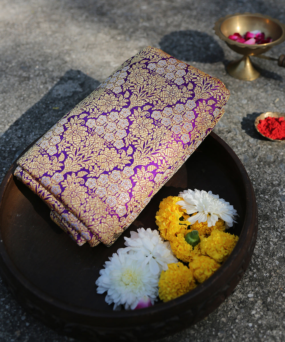Purple_Handloom_Brocade_Pure_Katan_Silk_Banarasi_Dupatta_With_Pink_Selvedge_WeaverStory_01