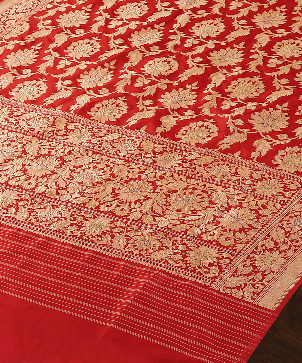 Red_Handloom_Pure_Katan_Silk_Banarasi_Dupatta_With_Red_Meenakari_WeaverStory_03