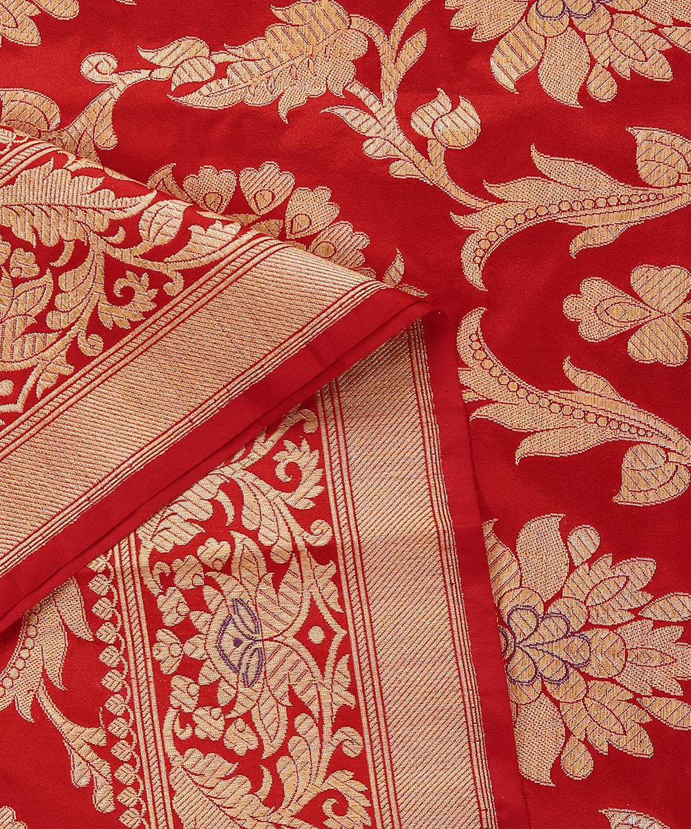 Red_Handloom_Pure_Katan_Silk_Banarasi_Dupatta_With_Red_Meenakari_WeaverStory_04
