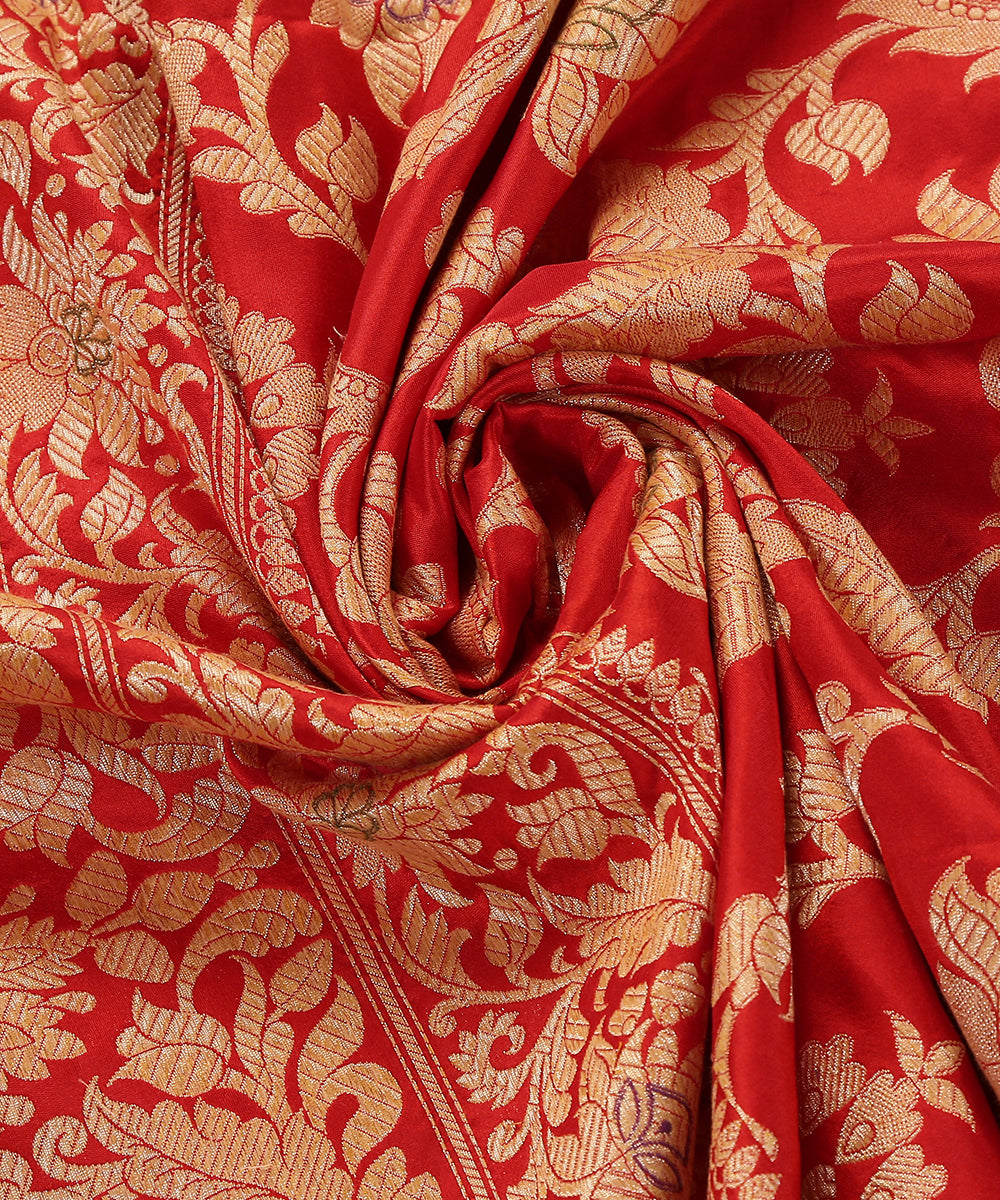 Red_Handloom_Pure_Katan_Silk_Banarasi_Dupatta_With_Red_Meenakari_WeaverStory_05