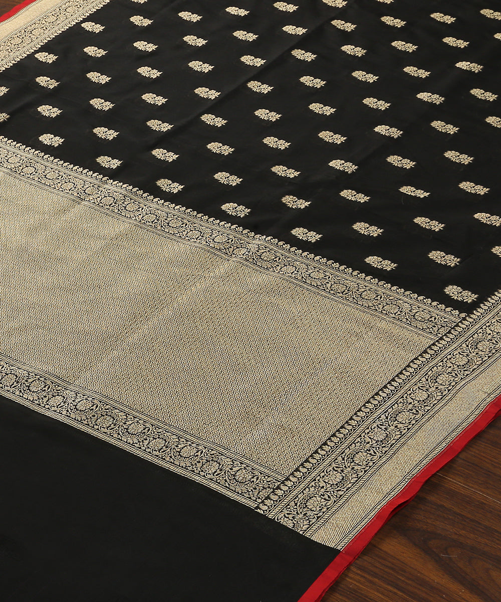 Handloom_Black_Katan_Georgette_Banarasi_Dupatta_With_Red_Selvedge_WeaverStory_03