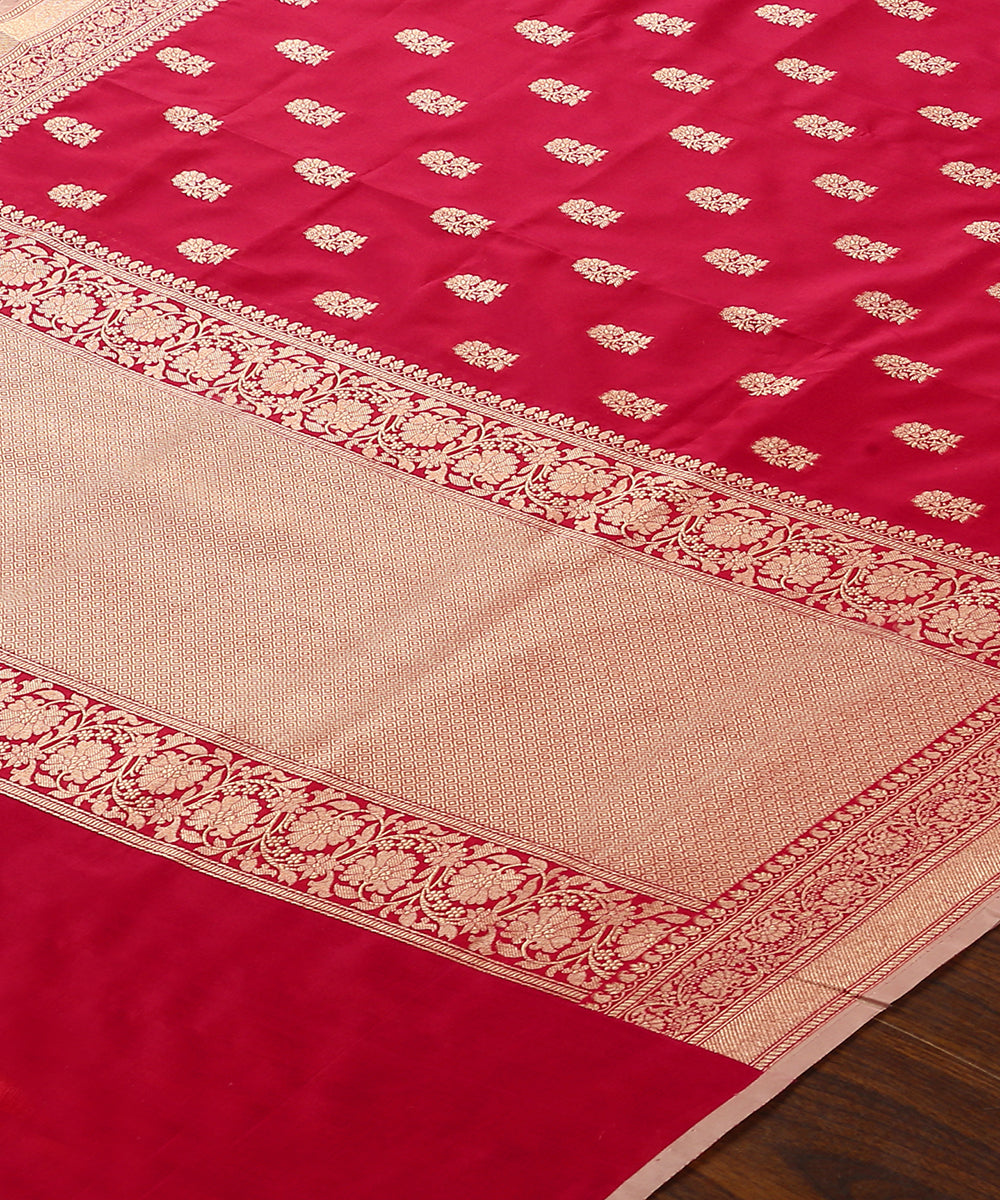 Berry_Pink_Handloom_Katan_Georgette_Banarasi_Dupatta_With_Red_Selvedge_WeaverStory_03