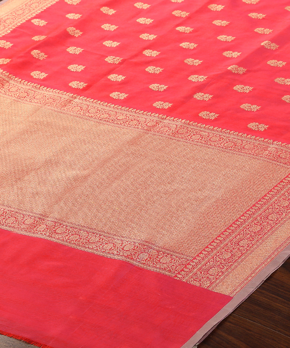 Handloom_Orange_And_Pink_Katan_Georgette_Banarasi_Dupatta_With_Beige_Selvedge_WeaverStory_03