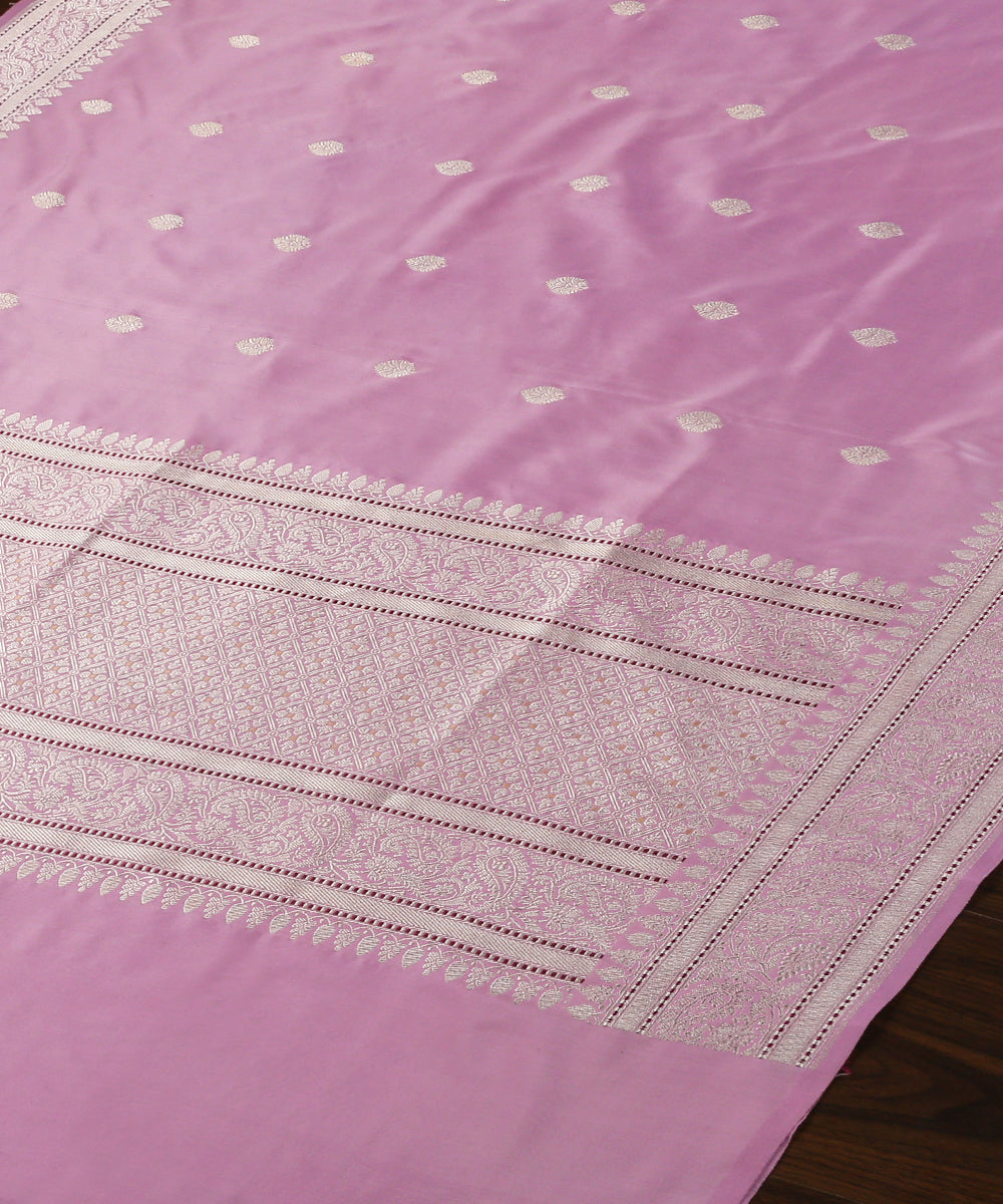 Lavender_Handloom_Pure_Katan_Silk_Banarasi_Dupatta_With_Silver_Zari_Booti_WeaverStory_03