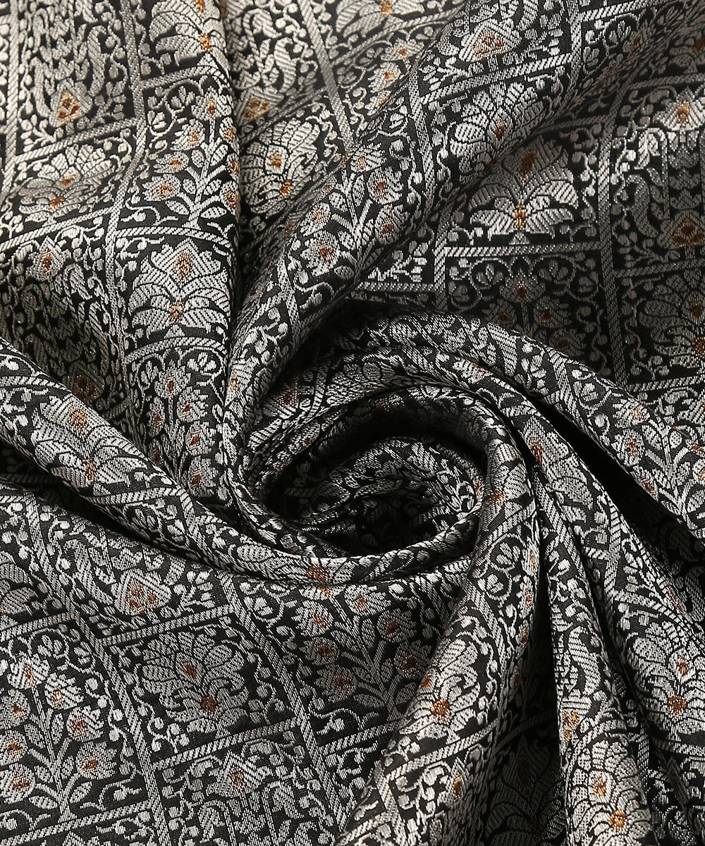 Handloom_Black_Pure_Katan_Silk_Banarasi_Dupatta_With_Meenakari_WeaverStory_05