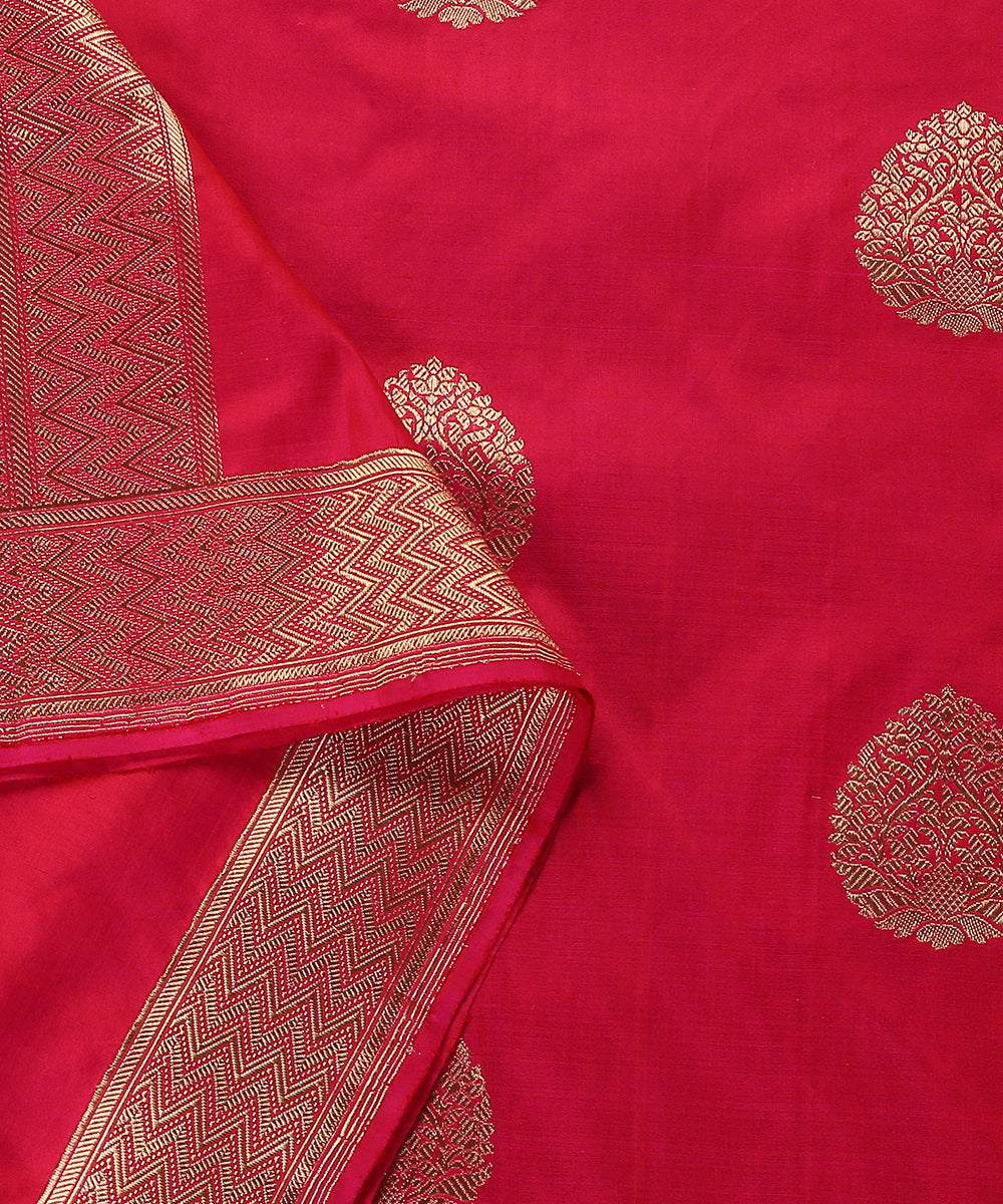 Hot_Pink_Handloom_Pure_Katan_Silk_Banarasi_Dupatta_With_Kadhwa_Booti_WeaverStory_04